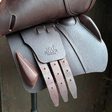 Load image into Gallery viewer, Mon Sellier - Pony saddle 15.5&quot;
