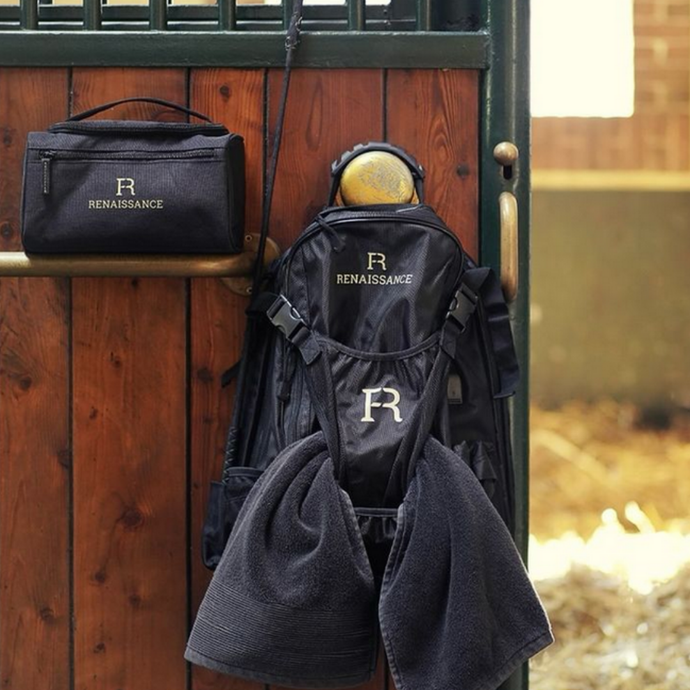 Grooming bag + cleaning kit